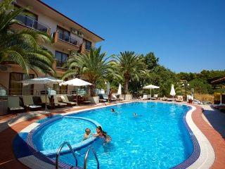 Hotel Simeon 2**, Metamorfossi