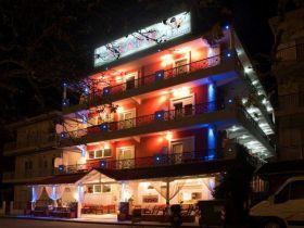 Vila Erato, Paralija