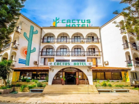 Hotel Cactus 2**, Larnaca