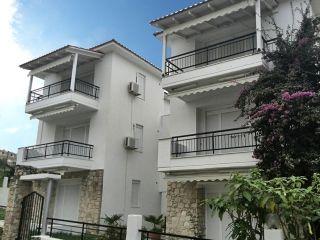 Vila Samara, Stavros