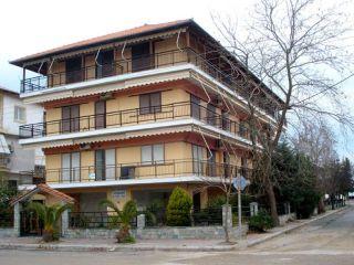 Vila Antigoni, Nei Pori