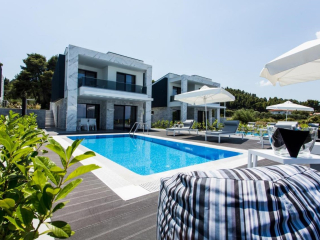 Crystal Villas and Suites