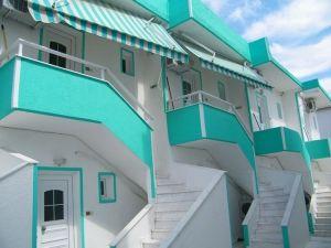 Vila Afroditi, Sarti