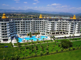 Hotel Selectum For Two 5*****, Side