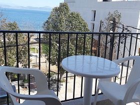 Vila Ourania, Neos Pirgos