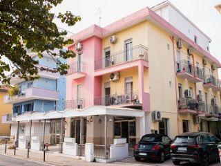 Hotel Shaka 2**, Rimini