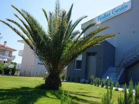 Vila Finikas Garden, Nikiti